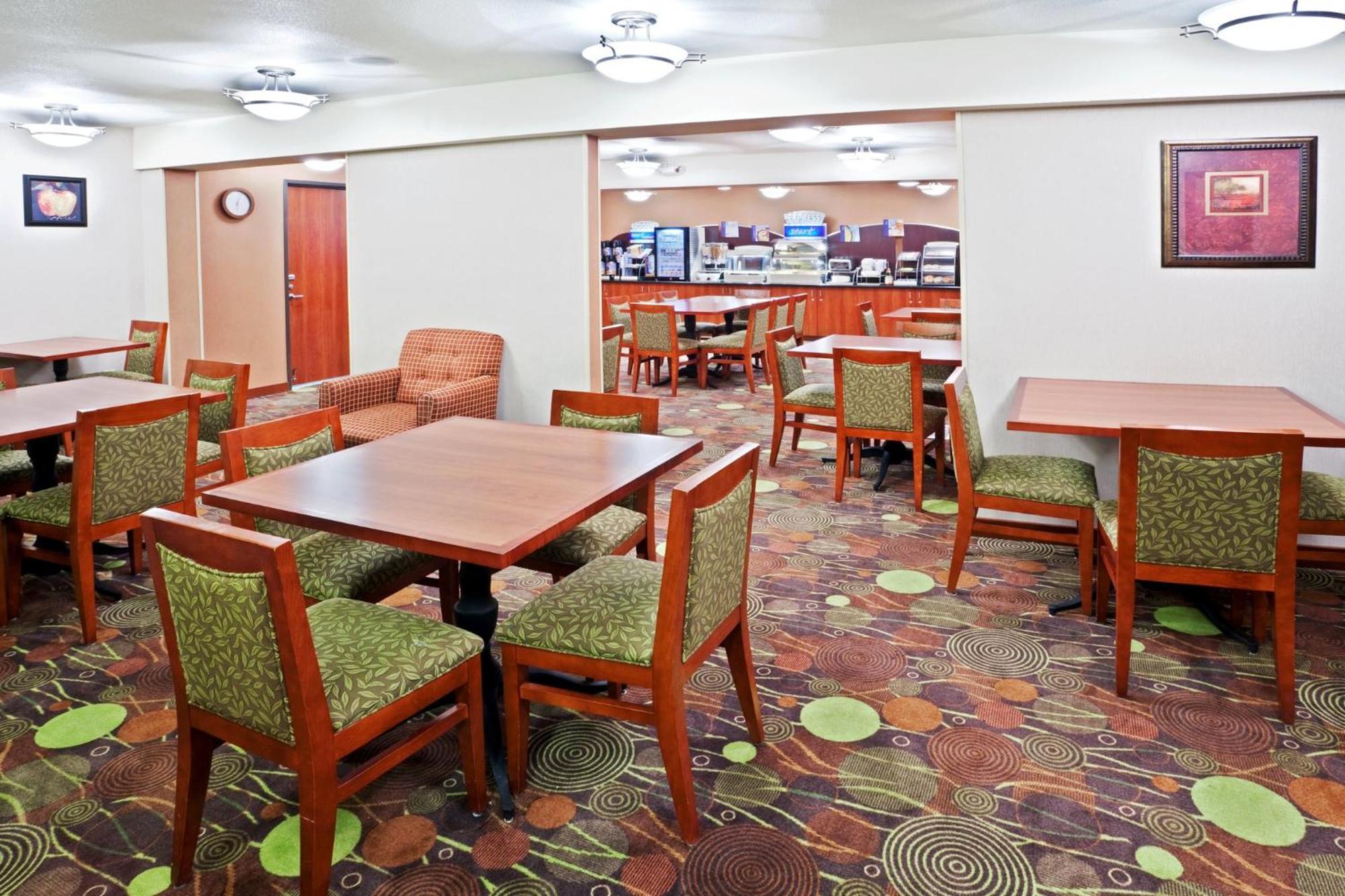 Holiday Inn Express Portland South - Lake Oswego By Ihg Экстерьер фото