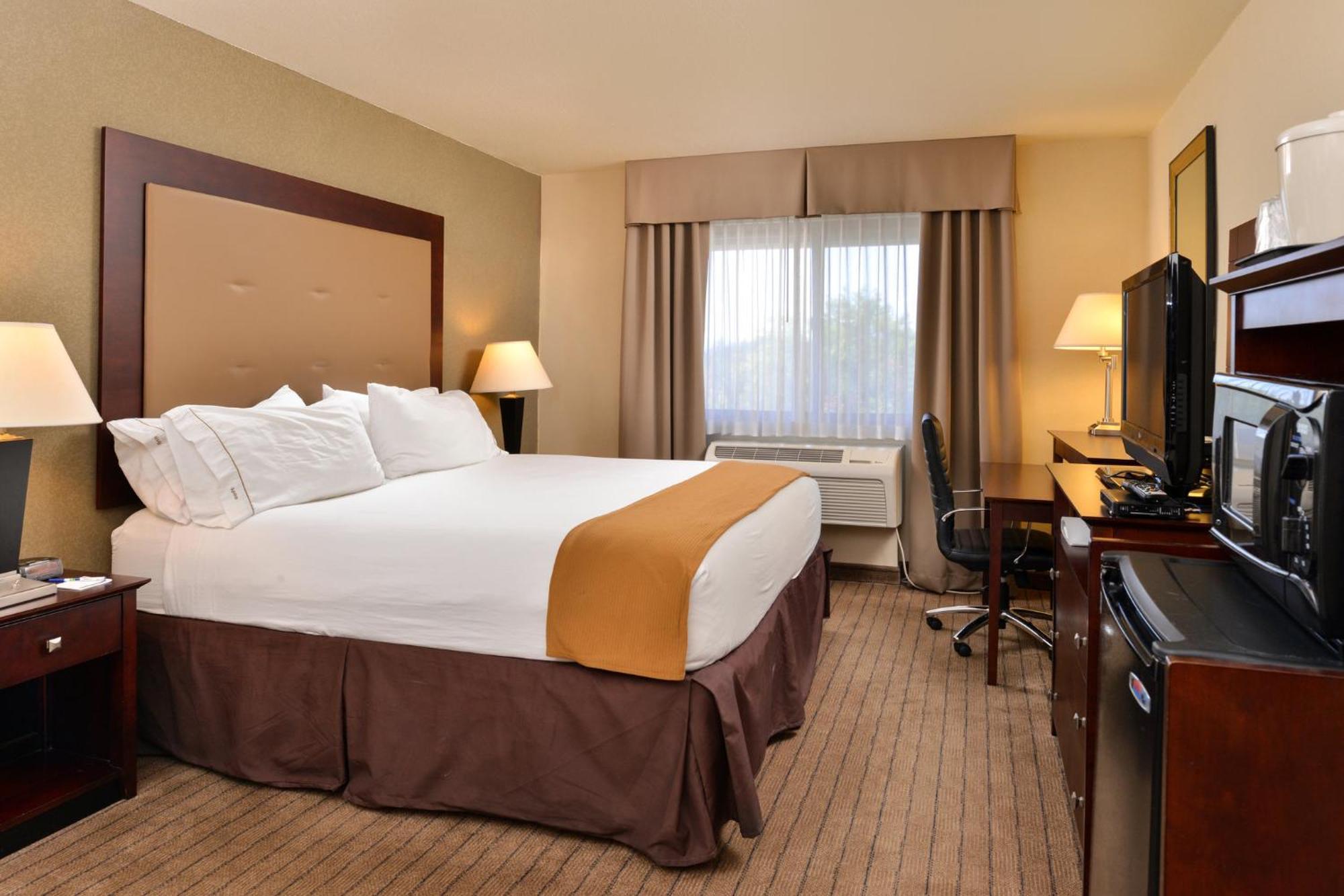Holiday Inn Express Portland South - Lake Oswego By Ihg Экстерьер фото